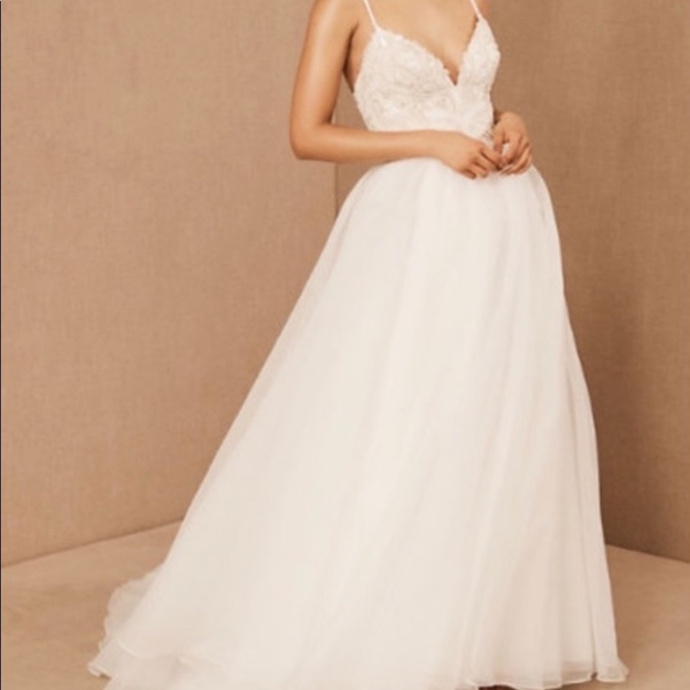 Gorgeous Wedding Dress- Princess- Exquisite Beading and Detail